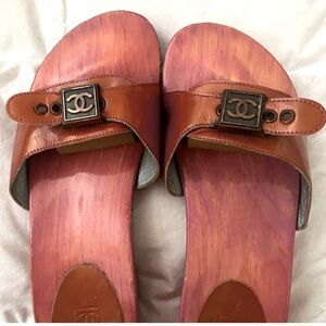 Chanel Classic Sexy In The City Clog … great condition